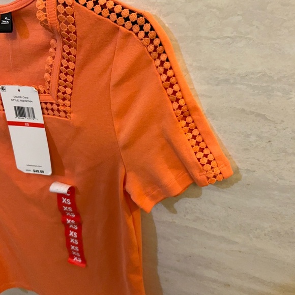 NWT- Ella Rafaella Women's
Dot Trim Short Sleeve Top - Picture 10 of 10